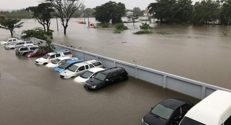 Sakhon Nakhon city hit by tropical depression Sonca
