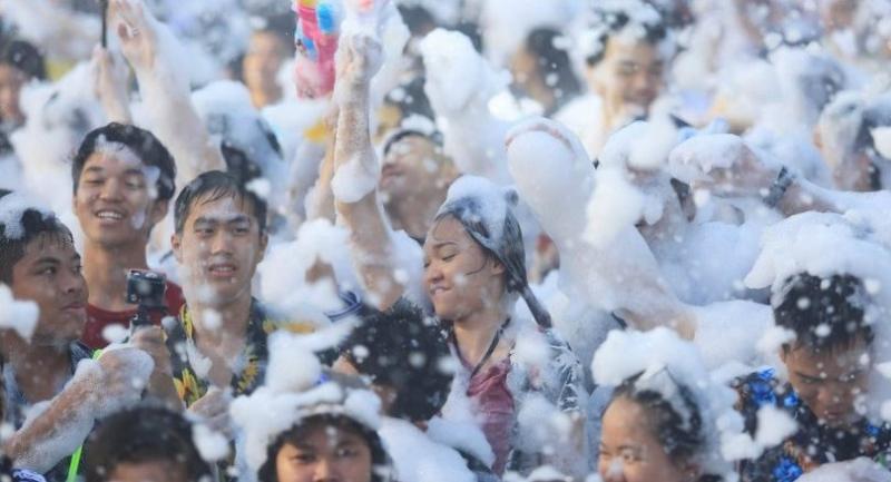 Foam parties banned during Songkran