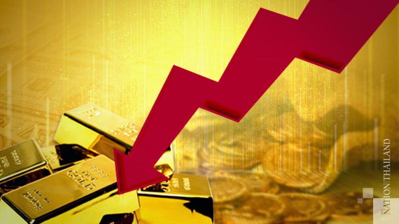 Gold price slumps further amid strong dollar