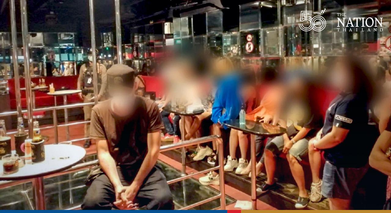 61 arrested as police raid pub in Soi Sukhumvit 23
