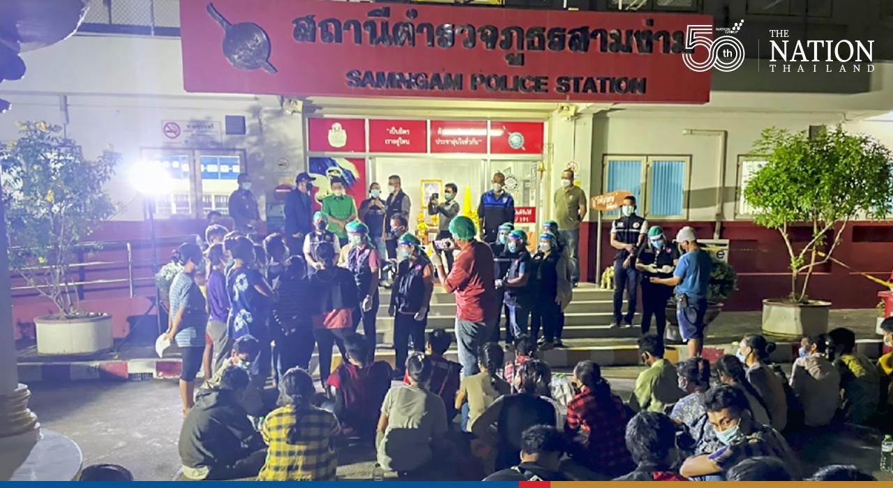 Police stop van stuffed with illegal Myanmar migrants in Phichit