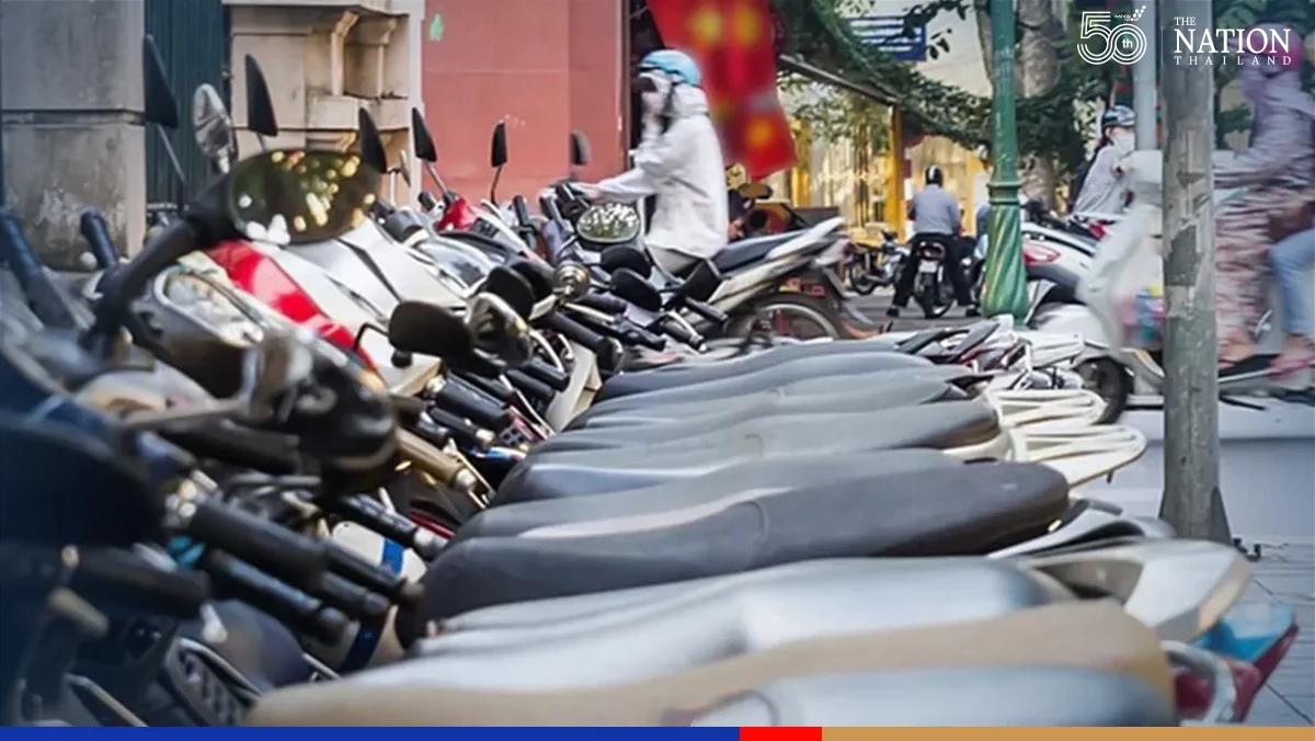 Bangkok earns 44 million baht from motorcyclists riding on pavements