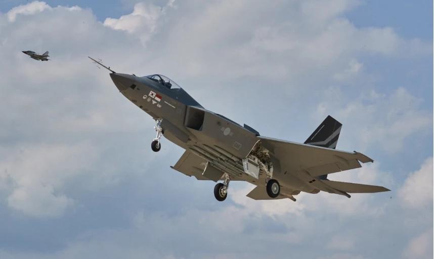 S.Korea’s first homegrown KF-21 fighter jet takes first flight