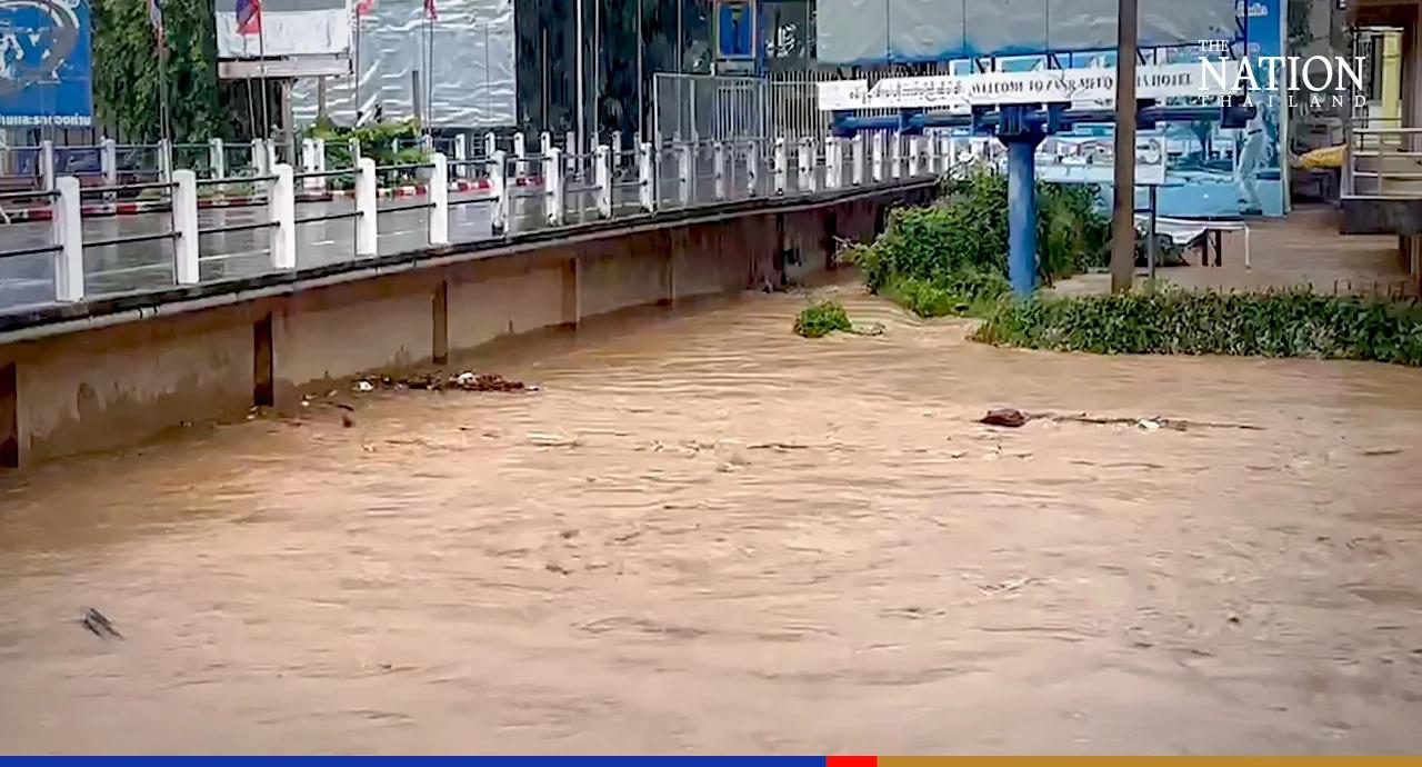 Mae Sai border town flooded as Sai River bursts banks